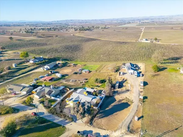 7240 Iverson Place, Paso Robles, CA 93446