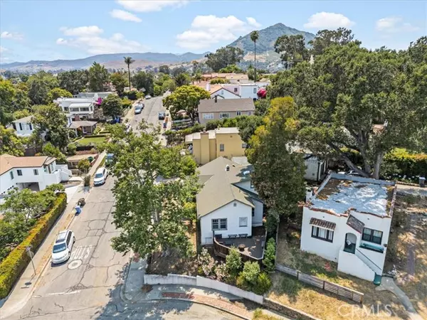 San Luis Obispo, CA 93401,1690 Hillcrest Place