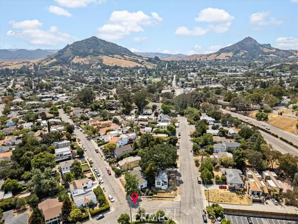 San Luis Obispo, CA 93401,1690 Hillcrest Place