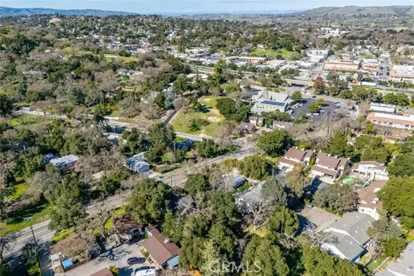 Atascadero, CA 93422,6843 Santa Lucia Road