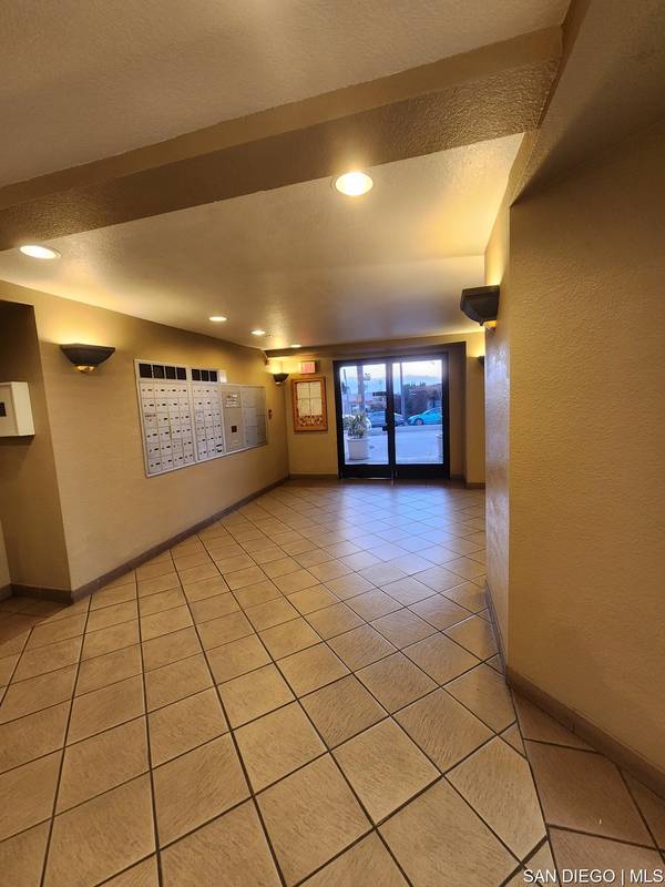 San Diego, CA 92116,4545 Arizona ST #APT 109