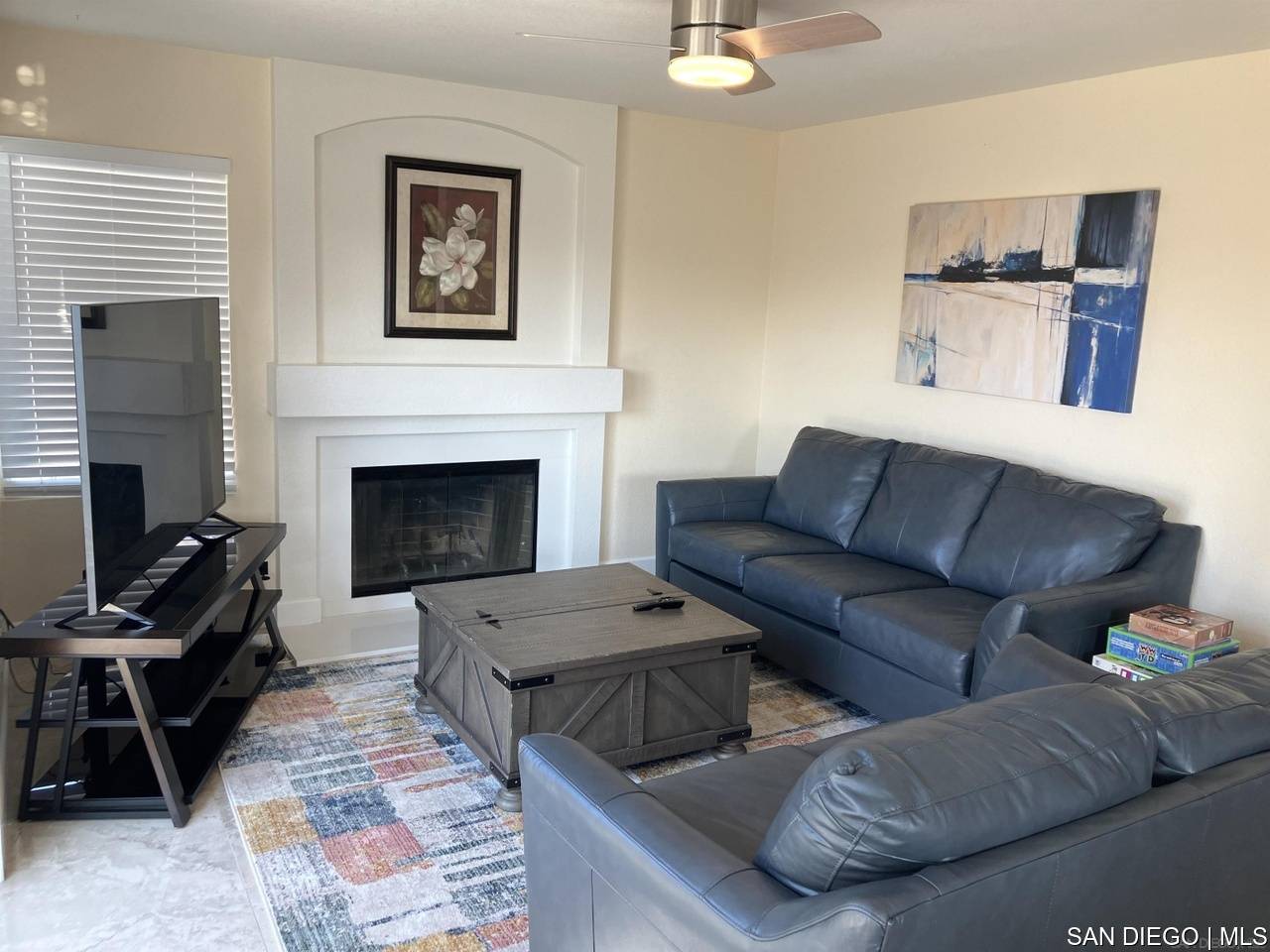 San Diego, CA 92129,8418 Hovenweep CT
