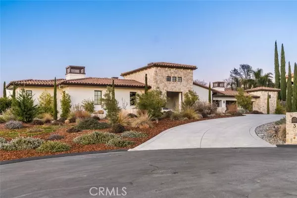 3 Pinnacle Heights Court, Chico, CA 95928