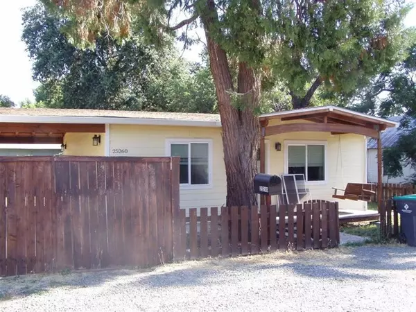 25260 N. CENTER, Los Molinos, CA 96055