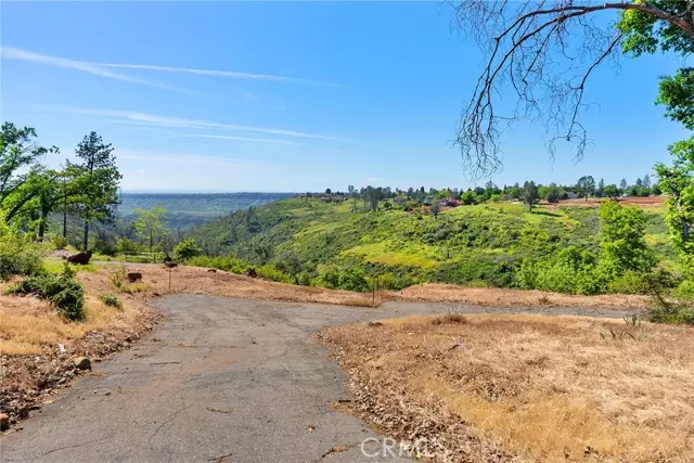 Paradise, CA 95969,5585 Honey View