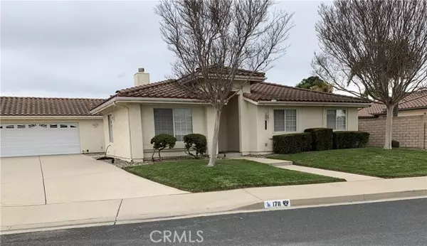 1711 Mammoth Drive, Santa Maria, CA 93454