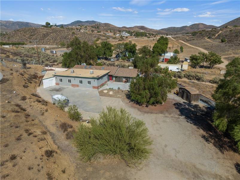 9801 White Fox Lane, Agua Dulce, CA 91390