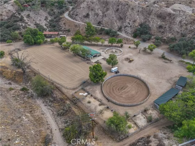 31464 Agua Dulce Canyon Road, Agua Dulce, CA 91390