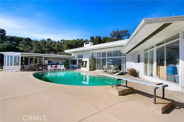 Hollywood Hills, CA 90046,7300 Mulholland Drive