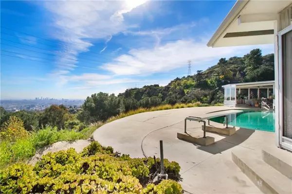 Hollywood Hills, CA 90046,7300 Mulholland Drive