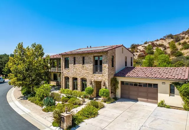 Canyon Country, CA 91387,16131 Live Oak Circle