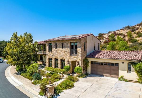 16131 Live Oak Circle, Canyon Country, CA 91387