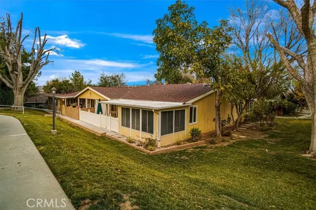 19149 Avenue Of The Oaks #C, Newhall, CA 91321