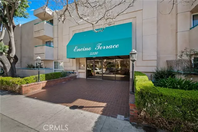 Encino, CA 91316,5320 Zelzah Avenue #109