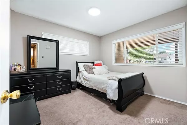 Granada Hills, CA 91344,16342 Kalisher Street