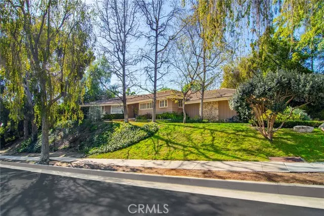 Tarzana, CA 91356,4611 Cerro Verde Place