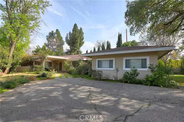 5064 Encino Avenue, Encino, CA 91316