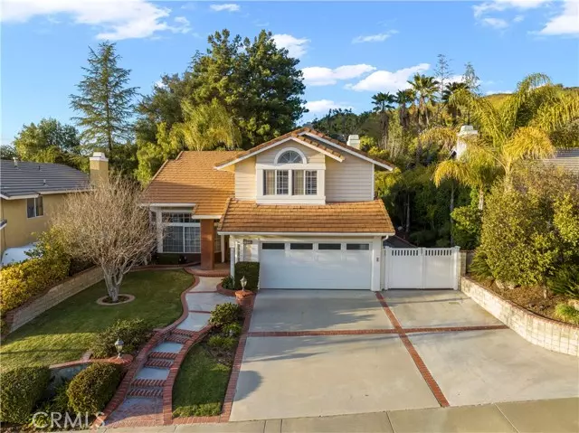 Saugus, CA 91390,22335 Cypress Place