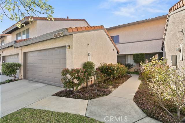 19227 Index Street #4, Porter Ranch, CA 91326