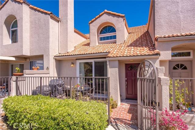 11205 Sierra Pass Place, Chatsworth, CA 91311