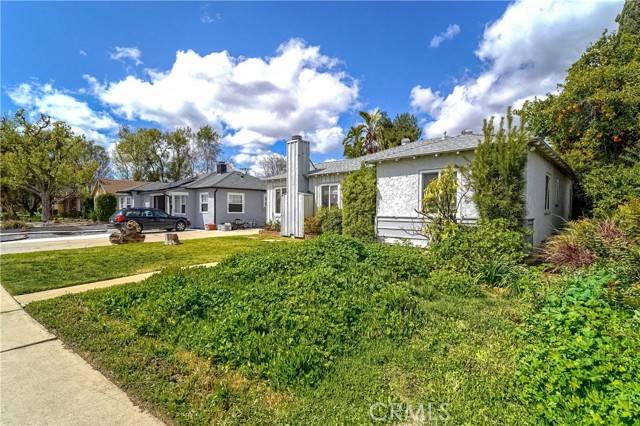 18207 Acre Street, Northridge, CA 91325