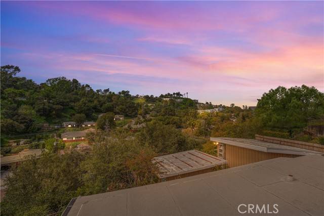 3939 Sunny Oak Road, Sherman Oaks, CA 91403