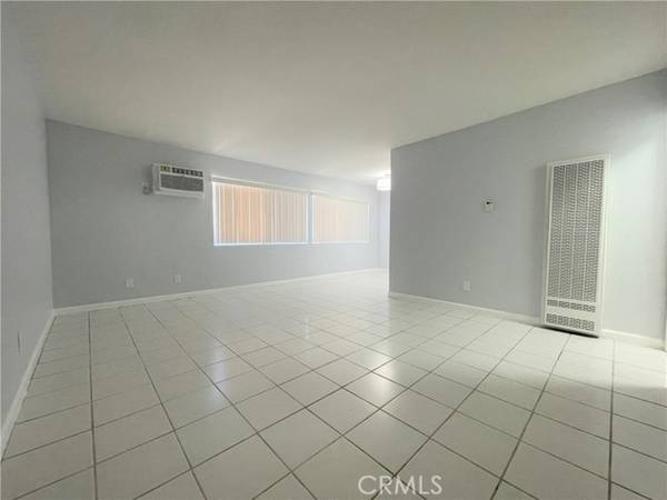 8800 Cedros Avenue #125, Panorama City, CA 91402