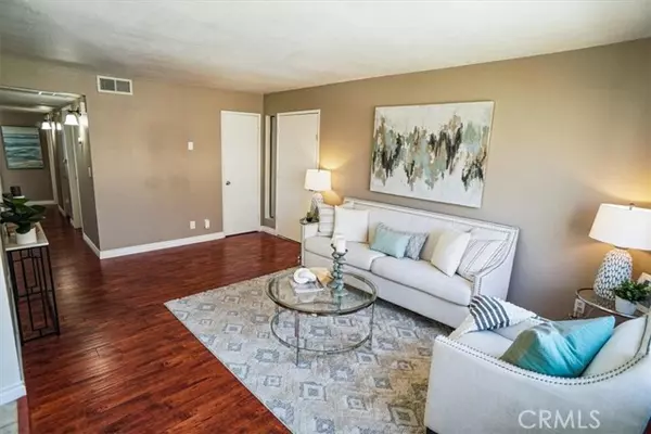 Canyon Country, CA 91387,18169 Sundowner Way #911