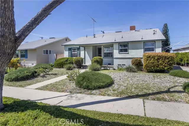 8107 Lesner Avenue, Lake Balboa, CA 91406