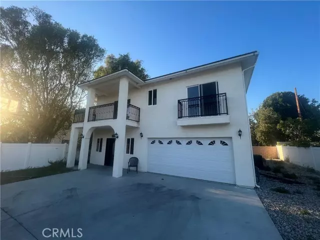 7424 Balboa Boulevard, Lake Balboa, CA 91406