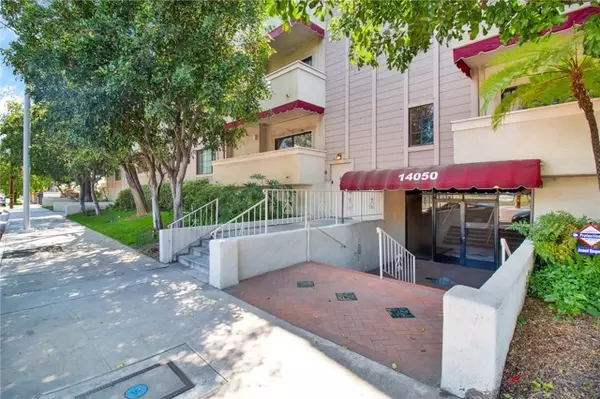 14050 Magnolia Boulevard #114, Sherman Oaks, CA 91423