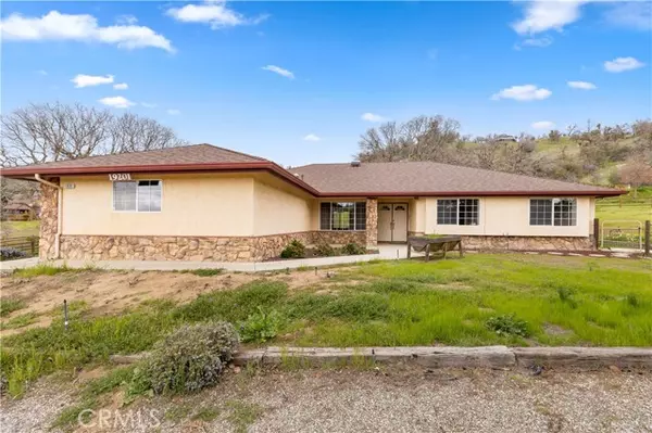 19201 Jacks Hill Road, Tehachapi, CA 93561