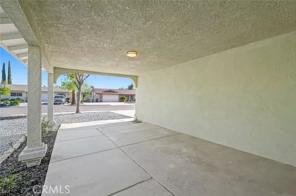 San Jacinto, CA 92583,639 E 5th Street