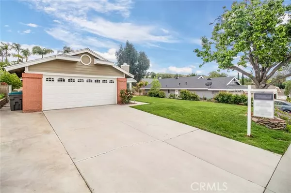 Saugus, CA 91350,27744 Sumner Avenue