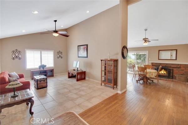 Simi Valley, CA 93063,4702 Summit Avenue