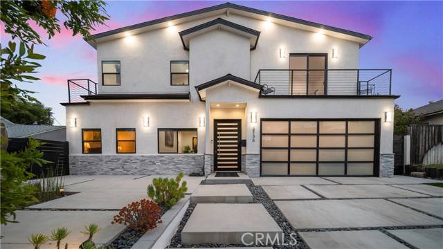 5136 Etiwanda Avenue, Tarzana, CA 91356