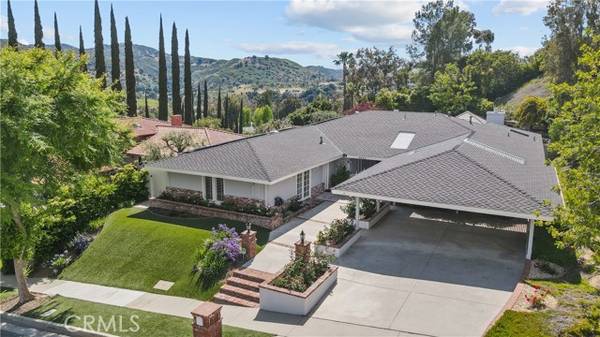 3955 Declaration Avenue, Calabasas, CA 91302