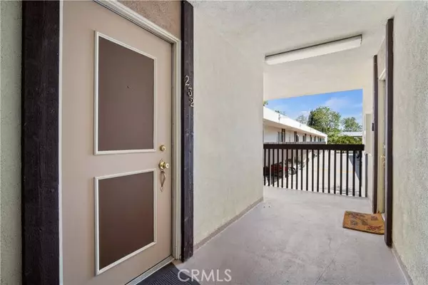 23515 Lyons Avenue #232, Valencia, CA 91355