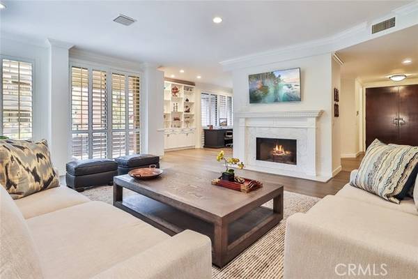 Encino, CA 91436,4784 Park Encino Lane #104