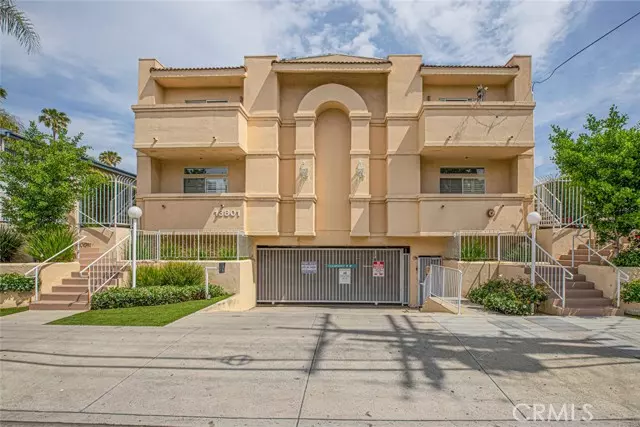 Valley Glen, CA 91401,13801 Oxnard Street #101