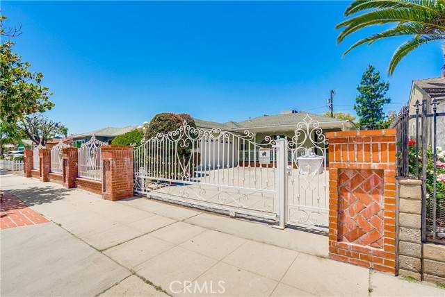 13811 Montague Street, Arleta, CA 91331