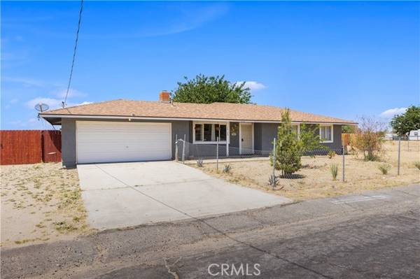 16529 Newmont Avenue, Lake Los Angeles, CA 93535