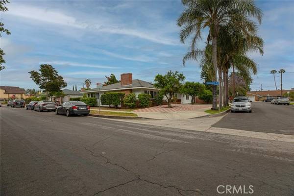 Panorama City, CA 91402,8344 Saloma Avenue