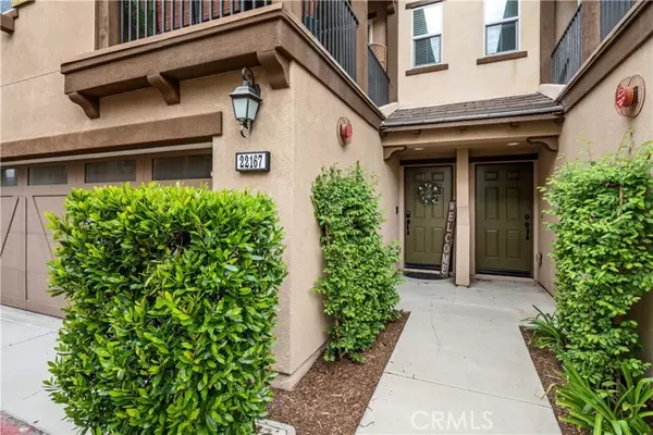 22167 Barrington Way, Saugus, CA 91350