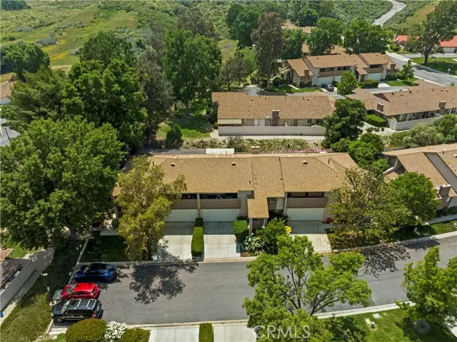 20056 Avenue Of The Oaks, Newhall, CA 91321