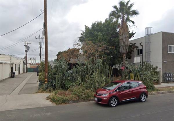 5421 Denny Avenue, North Hollywood, CA 91601