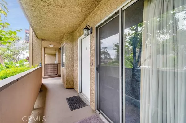 Van Nuys, CA 91405,14839 Sherman Way #5