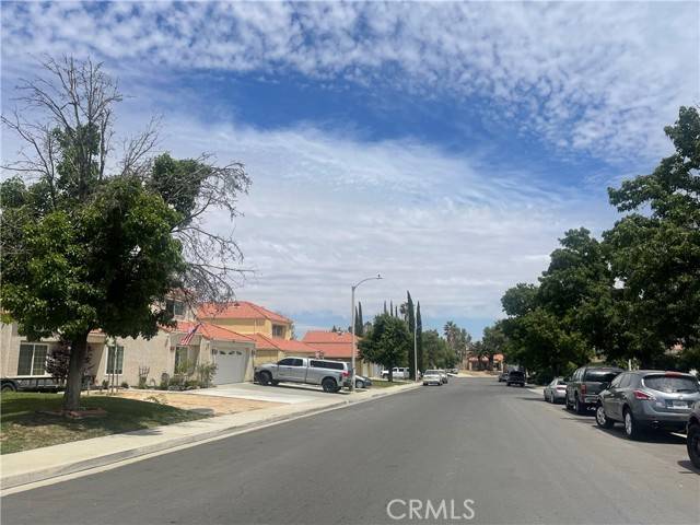 38340 Sierra Grande Avenue, Palmdale, CA 93551