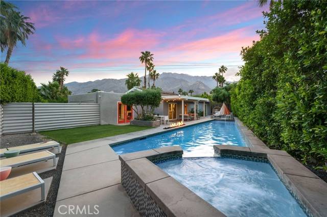 1120 E Louise Drive, Palm Springs, CA 92262