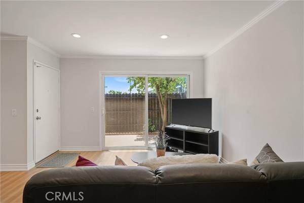 North Hollywood, CA 91605,12332 Runnymede Street #2